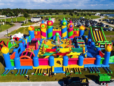 63 Công viên giải trí bơm hơi khổng lồ lớn nhất với các trò chơi nhảy trampoline