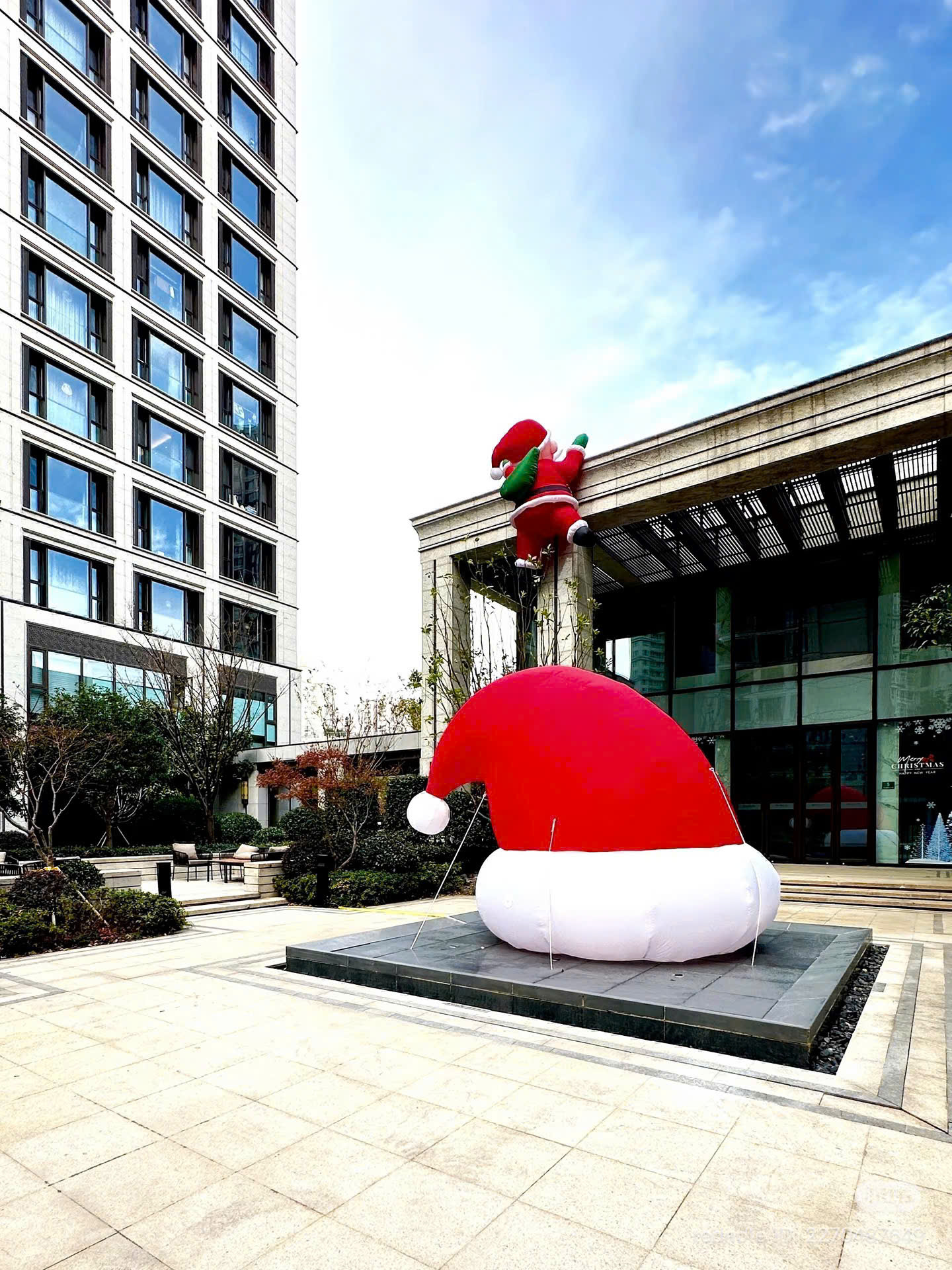 Mũ noel khổng lồ